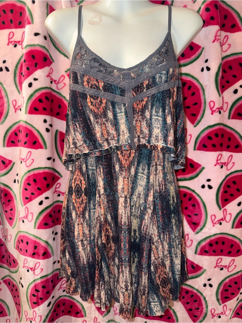 🩶🩵 Ecote Abstract Tie-Dye Tank Top with Fairy Hem